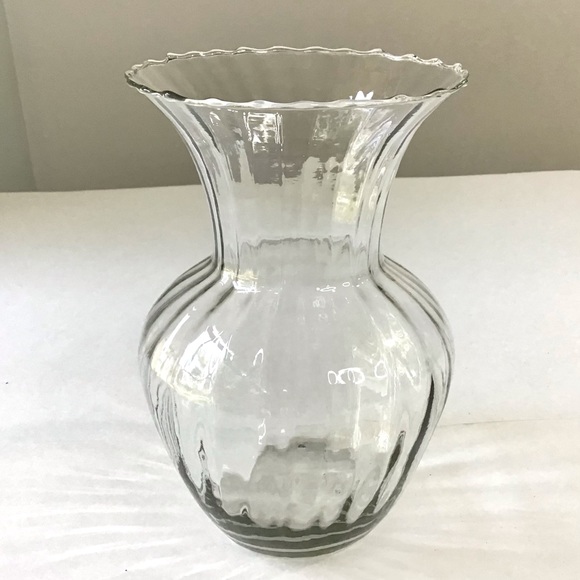 Vintage Clear Glass Vase Ribbed Interior with Rippled Scalloped Ruffle Top 6.5”H - Picture 3 of 7